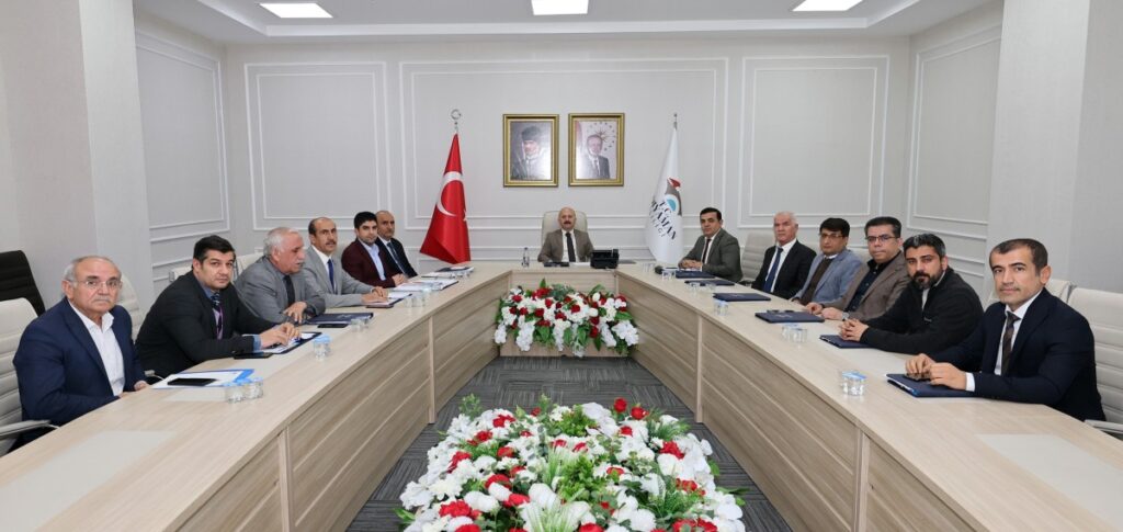 Köylerdeki Alt ve Üst Yapı Hizmetleri Ele Alındı