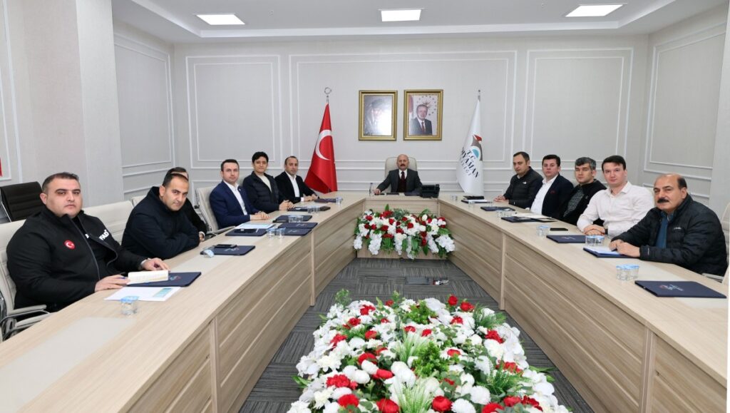 Vali Varol Başkanlığında Değerlendirme Toplantısı Düzenlendi