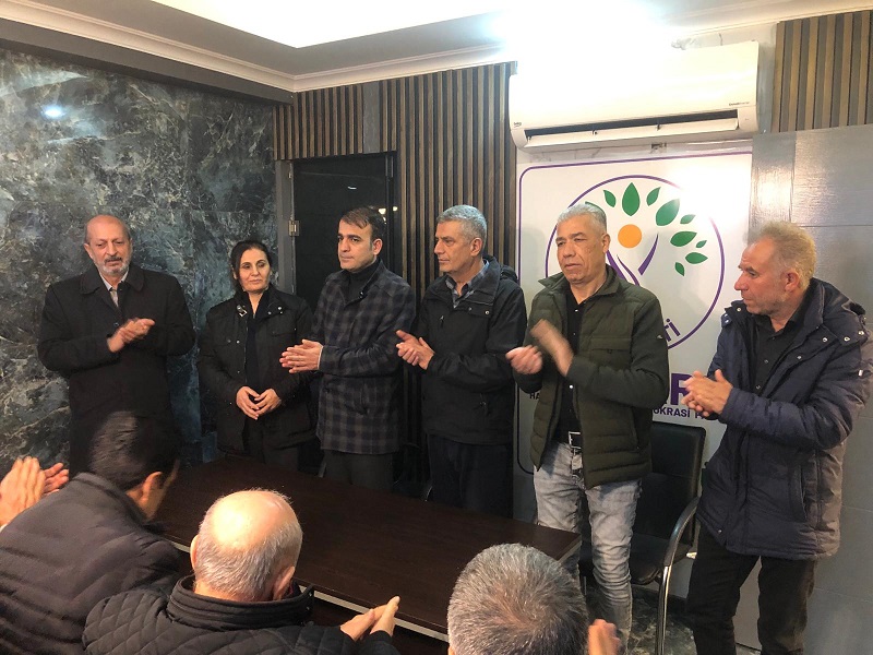 Dem Parti Kahta Belediye Başkan Adayını Açıkladı