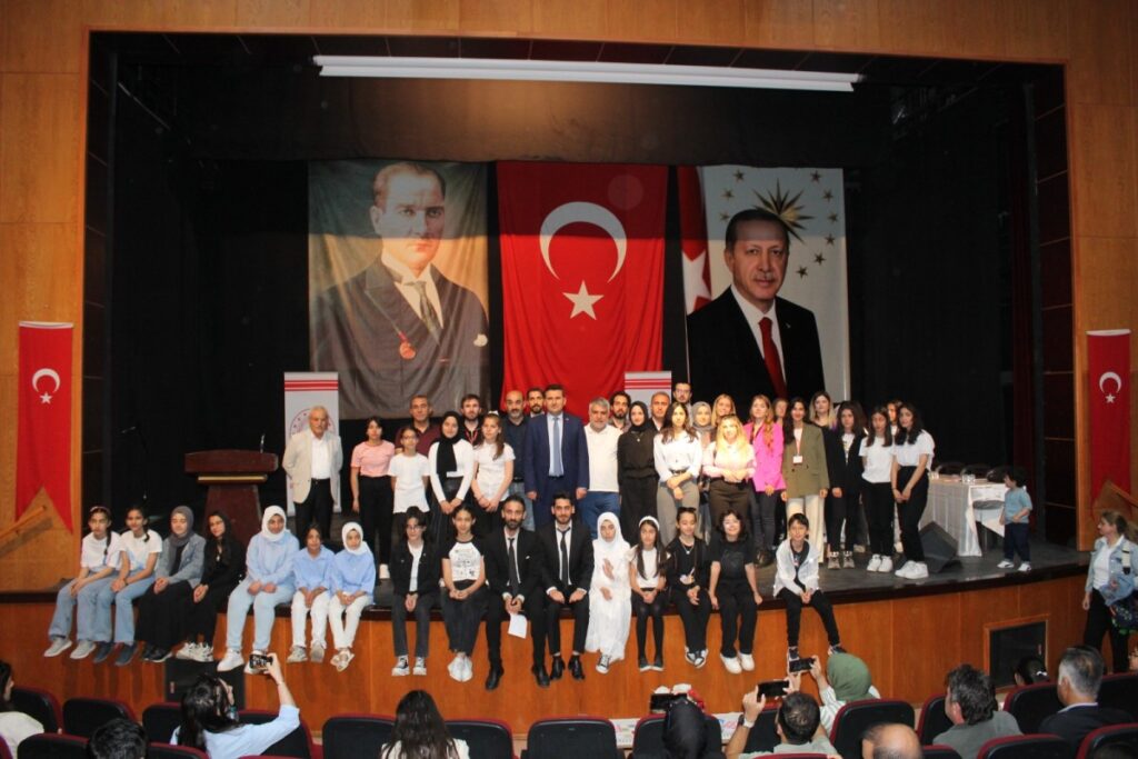 Kahta’da ‘İngilizce Dil Festivali’ düzenlendi