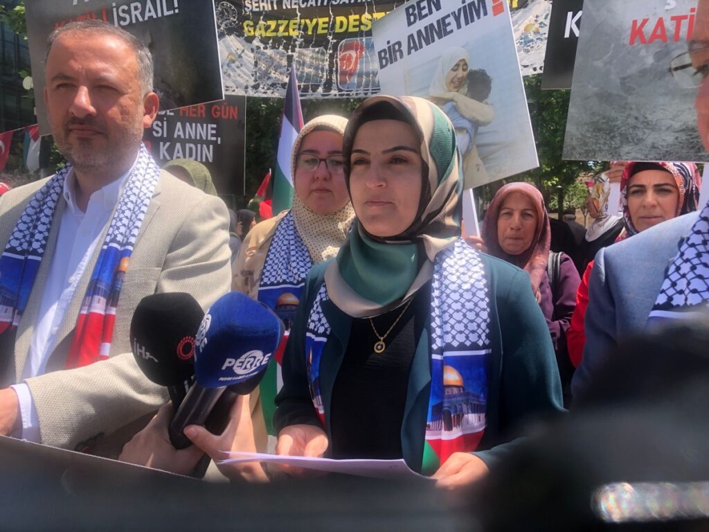 AK Partili kadınlar, Filistinli anneler için toplandı