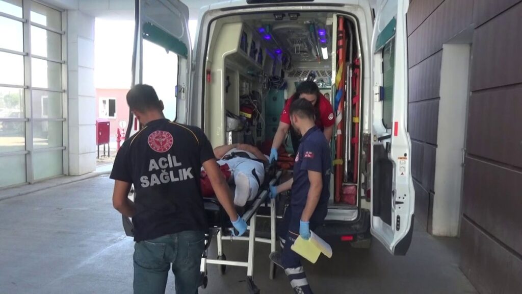 Motosiklet ile otomobil çarpıştı: 1 yaralı