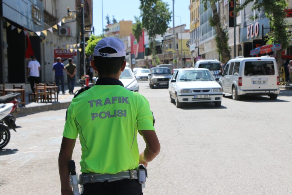 Trafik polislerinin ‘Kurban Bayramı’ mesaisi