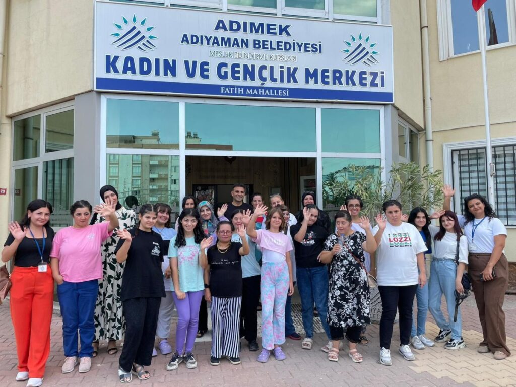 Adıyaman Belediyesi’nden özel çocuklara kuaför hizmeti