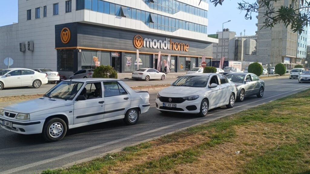 Adıyaman’da zincirleme trafik kazası: 1 yaralı