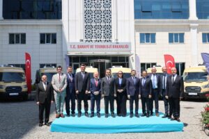 Kommagene Ring programı elektrikli minibüsleri merasimle teslim aldı
