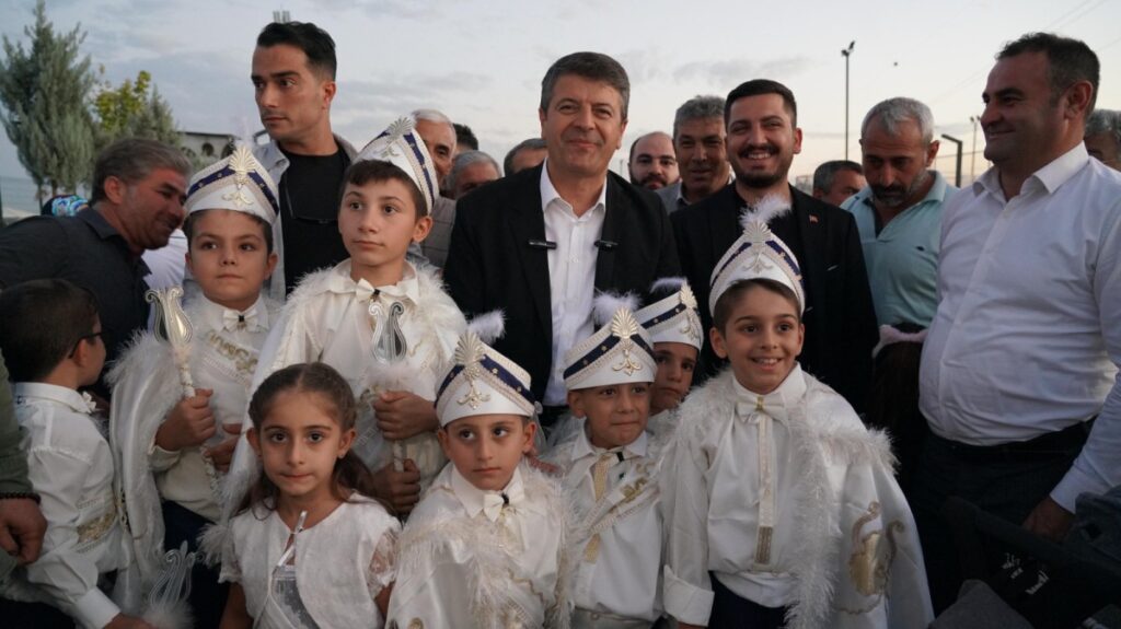 Adıyaman Belediyesi’nden sünnet şöleni: 267 çocuk sünnet ettirildi