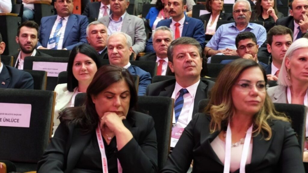 Tutdere’den CHP Kurultayı’nda ‘Değişim’ mesajı