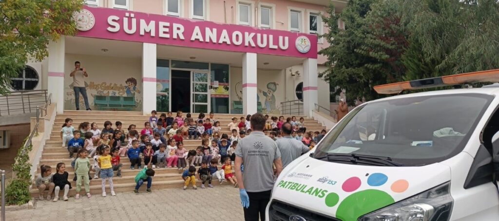 Adıyaman Belediyesi’nden çocuklara hayvan sevgisi aşılayan etkinlikler