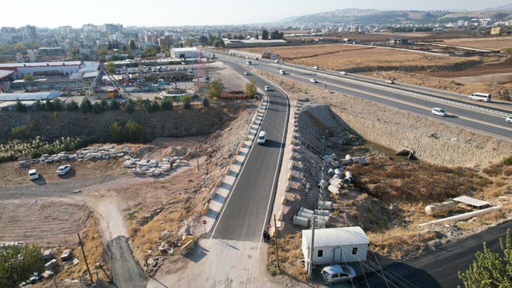 Adıyaman Belediyesi trafiği rahatlatacak alternatif yolu hizmete açtı