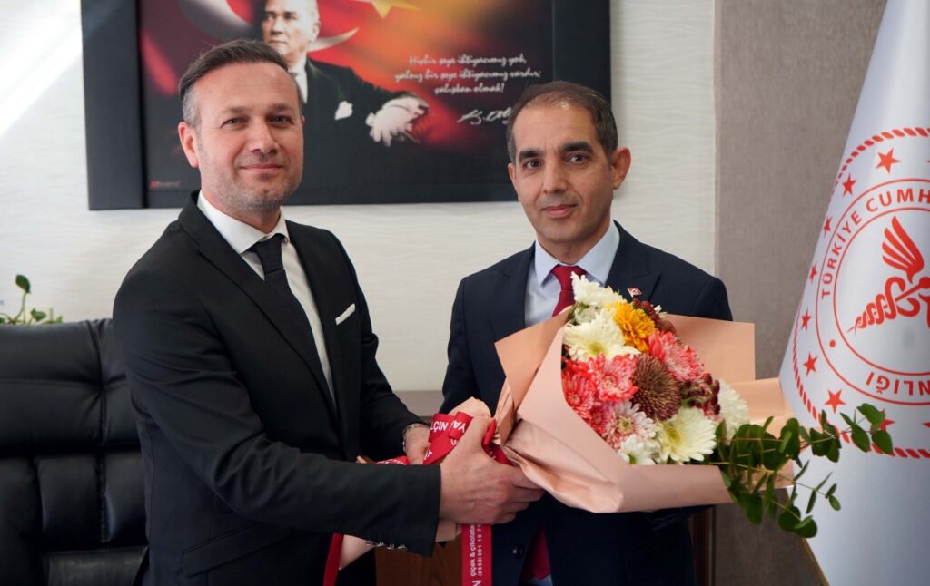 Adıyaman Eğitim ve Araştırma Hastanesi’nde devir teslim töreni