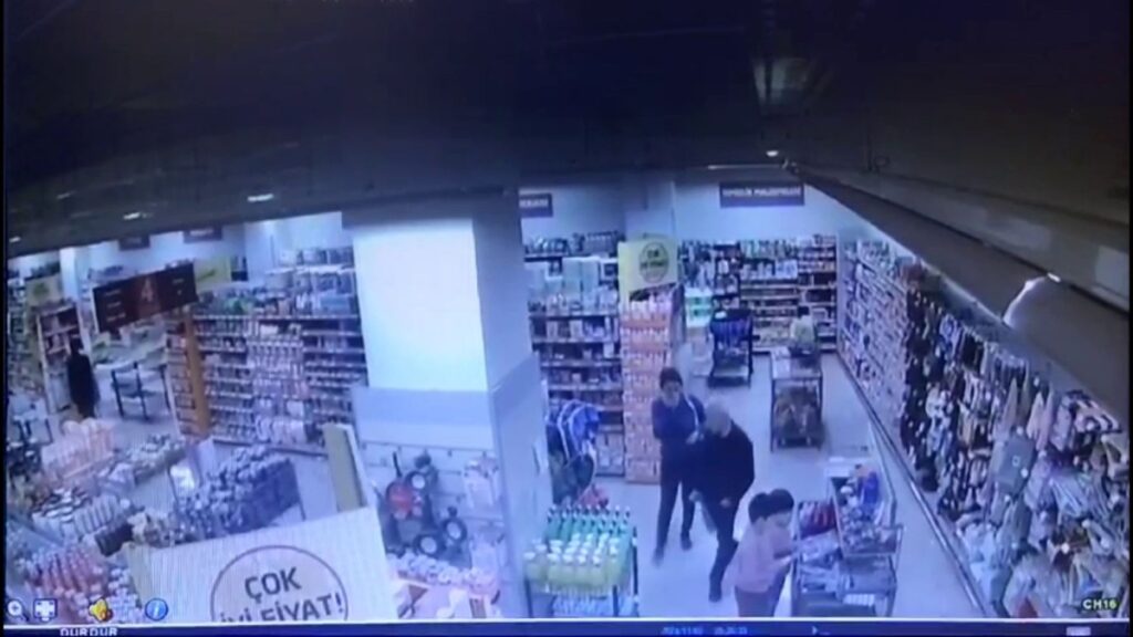 Adıyaman’da alışveriş merkezinde hırsızlık: Karı koca suçüstü yakalandı