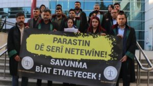 Adıyaman’da ÖHD üyesi avukatlardan protesto: ‘Avukat Bedirhan Sarsılmaz serbest bırakılsın’