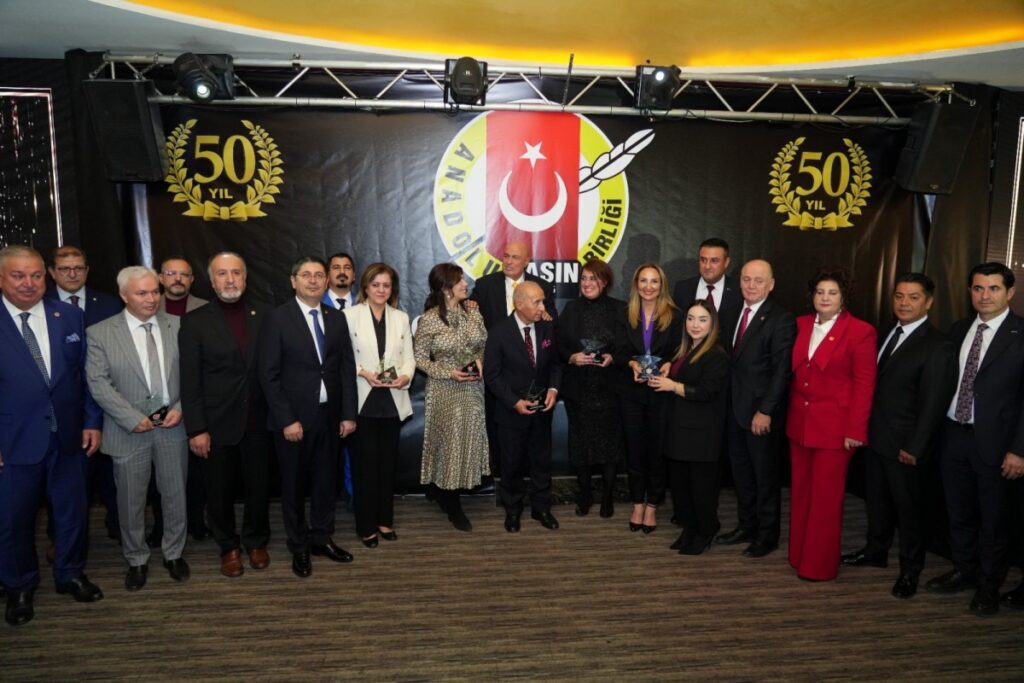 Anadolu Basın Birliği’nden 50. Yıl mesajı: ‘Majeste basını olmanın sonu, saray soytarılığıdır’