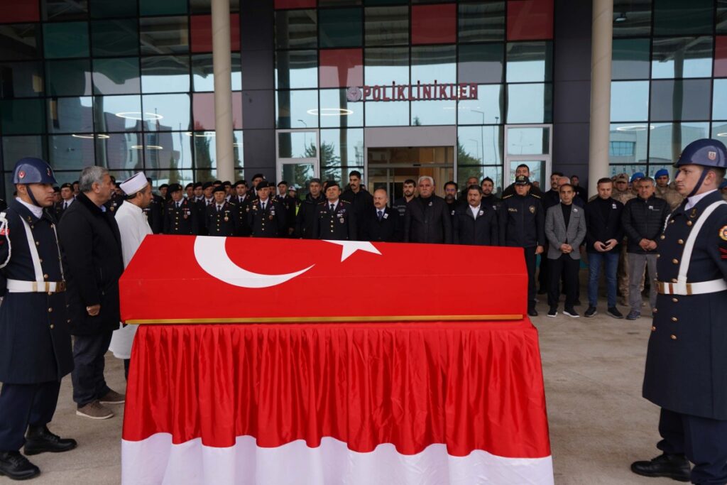 Hayatını kaybeden Uzman Çavuş Musa Dağ memleketine uğurlandı