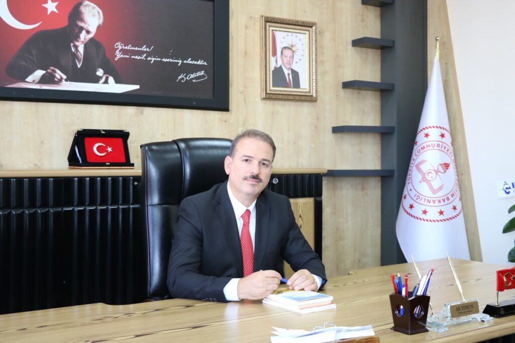 İl Milli Eğitim Müdürü Ali Tosun: ‘Atatürk’ün fikirleri ve eserleri gelecek nesillere ışık tutacak’