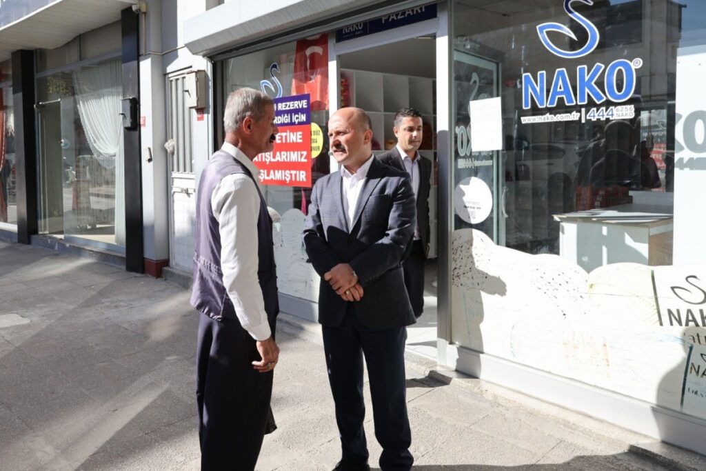 Vali Osman Varol’dan Yenipınar Mahallesi Buhara Caddesi esnafına ziyaret