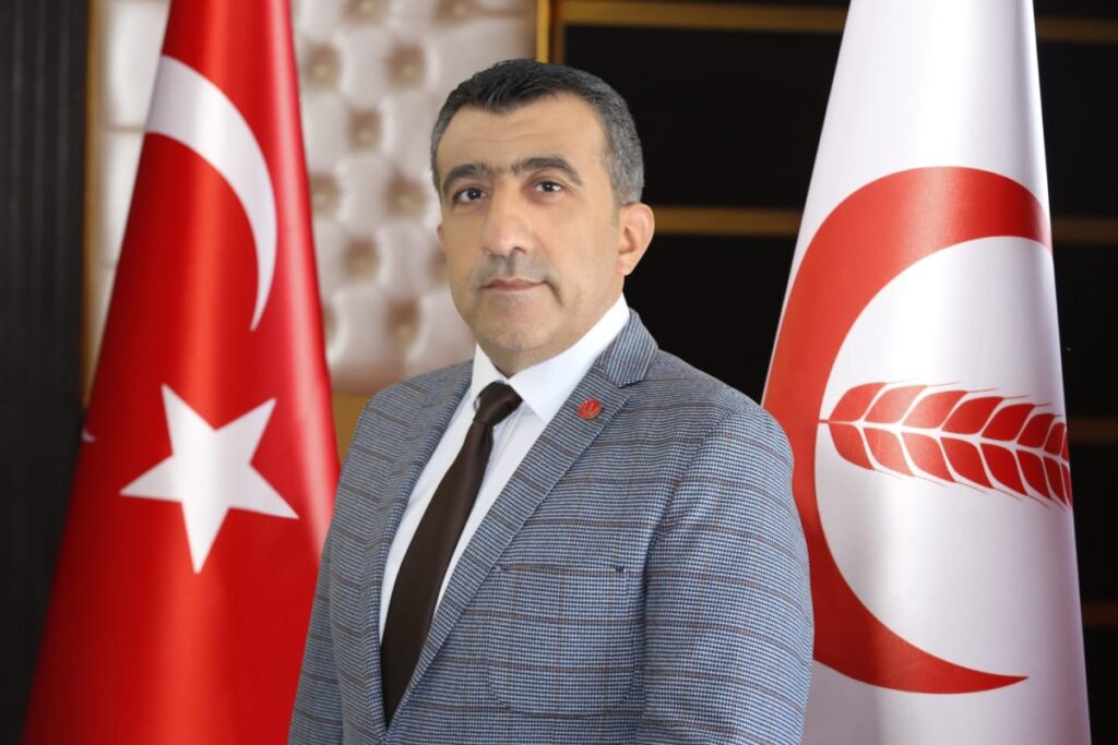 Yeniden Refah Partisi Adıyaman İl Başkanı İsmail Demir: ‘Öğretmenlerin özlük hakları iyileştirilmeli’