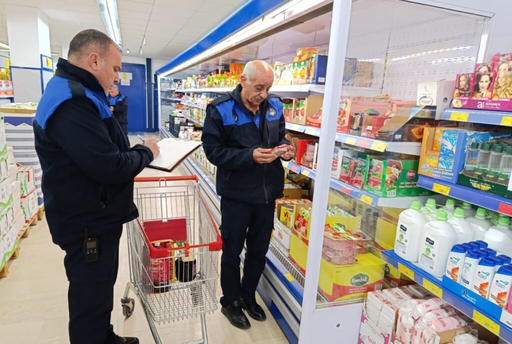 Kahta’da zabıta ekiplerinden sıkı denetim