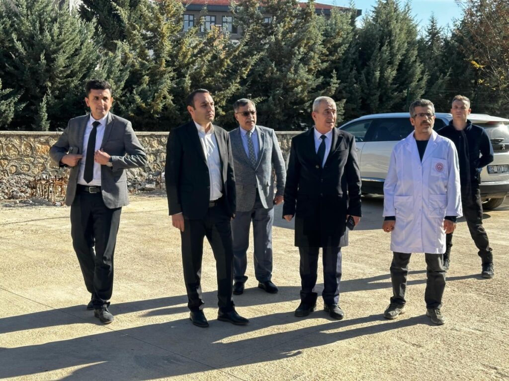 Kaymakam Partal, Hükümet konağının geçici olarak taşınması planlanan okulu inceledi