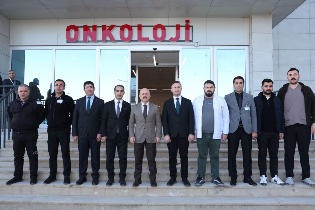 Vali Varol, Onkoloji Tanı ve Tedavi Merkezi’ni ziyaret etti
