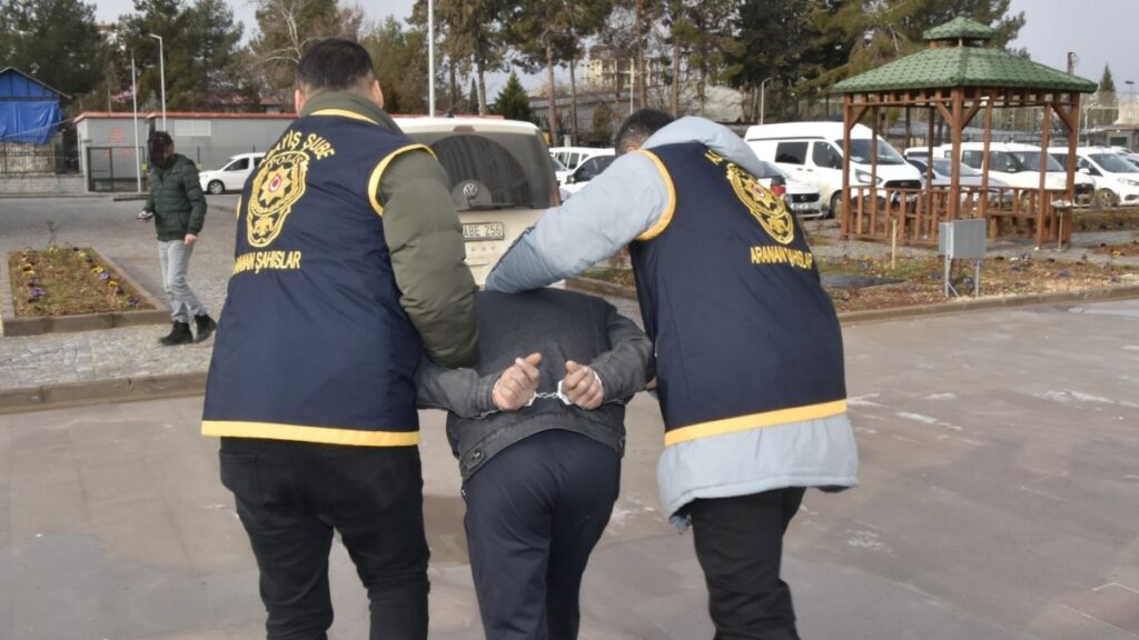 Adıyaman’da aranan şahıslara yönelik operasyon: 17 kişi yakalandı