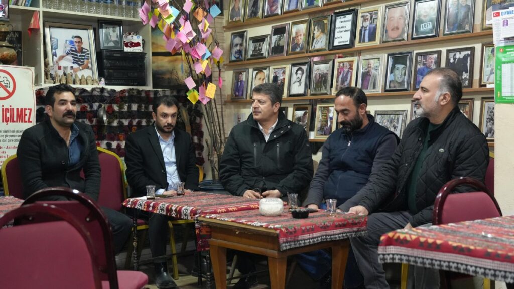 Başkan Tutdere, için İkizler Çay Evi’ni ziyaret etti