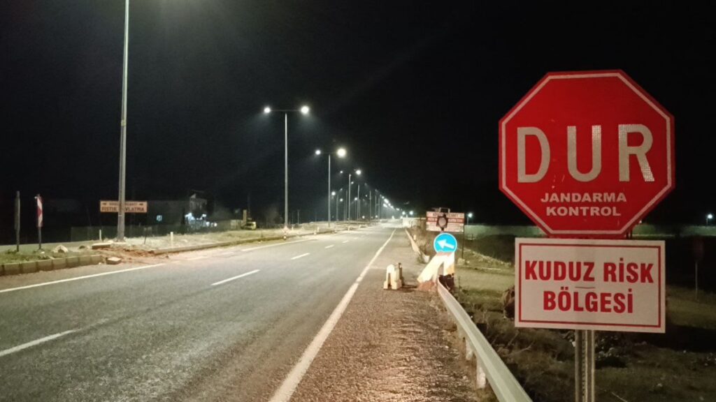 Besni’de kuduz karantinası