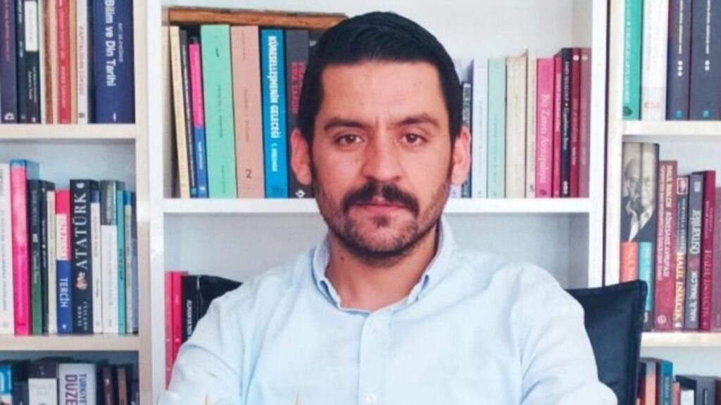 Doç. Dr. Samet Zenginoğlu: ‘Türk Milleti her daim istiklaline sahip çıkacaktır’