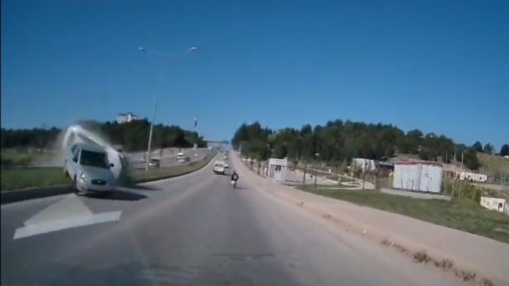 Adıyaman’da ‘Ölüm Köprüsü’ olarak bilinen Eğriçay Köprüsü’nde yine kaza: 2 yaralı