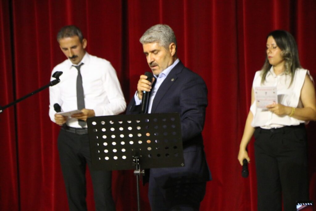 Besni Sanat Platformu’ndan şiir ve türkü dolu ‘Şiirlerin Dile Geldiği Gece’