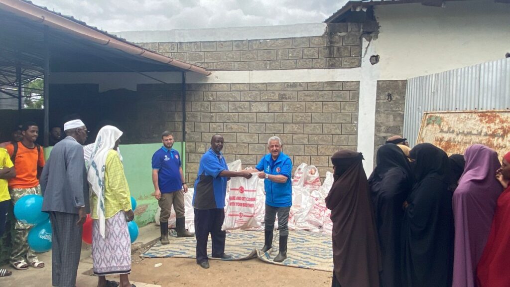 Müftü Haliloğlu Kenya’daydı: ‘TDV gönüllüleri Afrika’nın dört bir yanına kurban bereketini taşıdı’