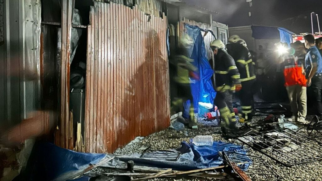 Adıyaman K19 Konteyner Kent’te elektrik kaçağı yangına neden oldu