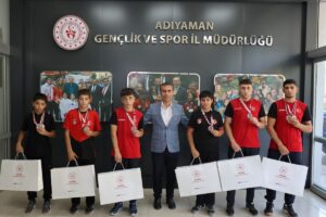 Adıyamanlı güreşçilerden Türkiye şampiyonluğuna büyük başarı