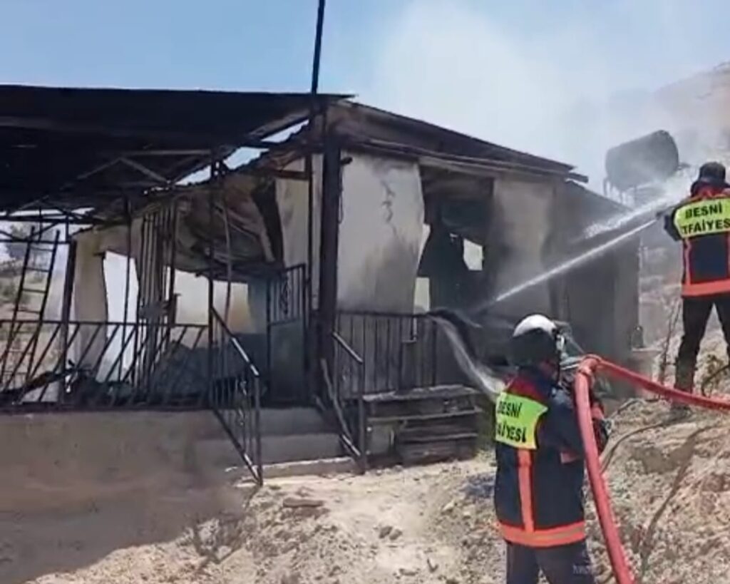 Bağ evinde korkutan yangın