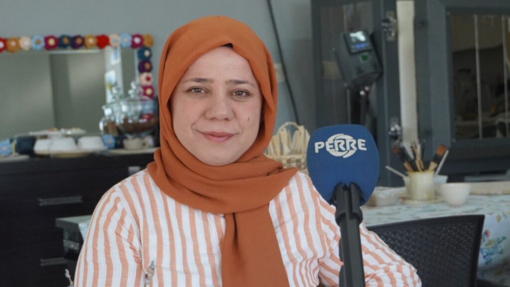 Ganime Arslan, ‘Vefa Seramik Dünyası’ ile hem üretim yapıyor hem de sanatı insanlarla buluşturuyor