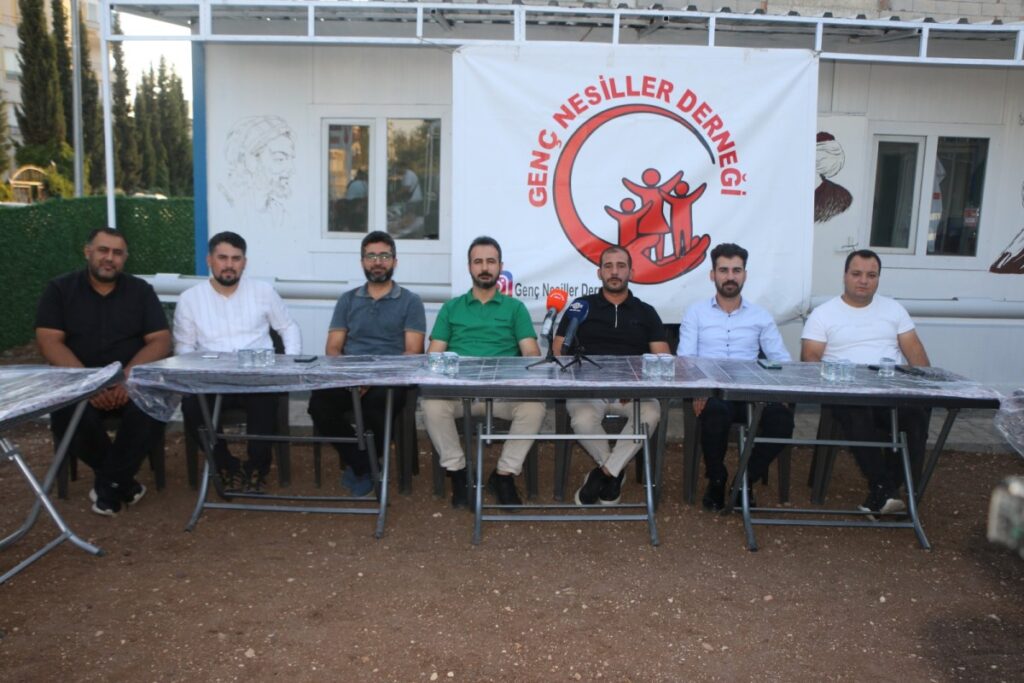 Genç Nesiller Derneği 1. yılını gönüllüler ve genç STK’larla istişare yemeğinde kutladı