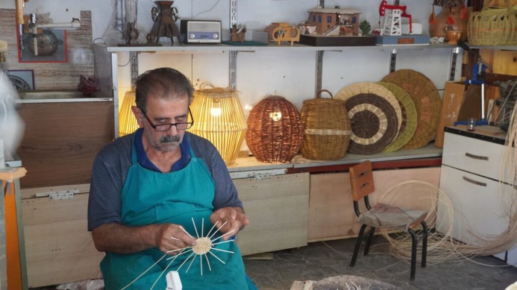 Adıyaman’da 40 Yıldır Sepetçilik Yapan Ömer Usta: ‘Sanatçılarının Değerini Bilin’