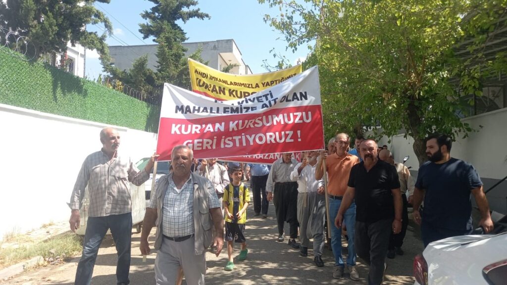 Kahta’daki Kur’an Kursu Krizi’nde Menzil Bağlantısı: Mahalleli Tepkili, İddialar Müftülüğe Yöneldi