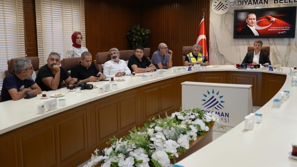 Tutdere’den ‘AK Parti’ye Geçecek’ İddialarına Yanıt: ‘Bu Tür Kirli Algı Oyunlarına Hiç Kimse İnanmasın’