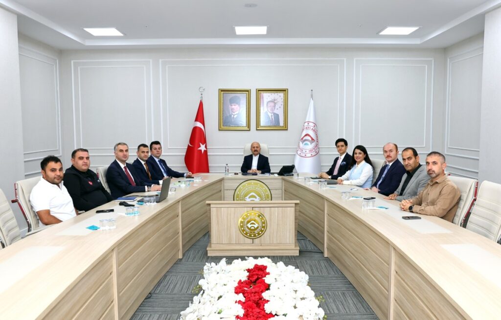 Adıyaman’da Vali Yardımcıları Değerlendirme Toplantısı gerçekleştirildi