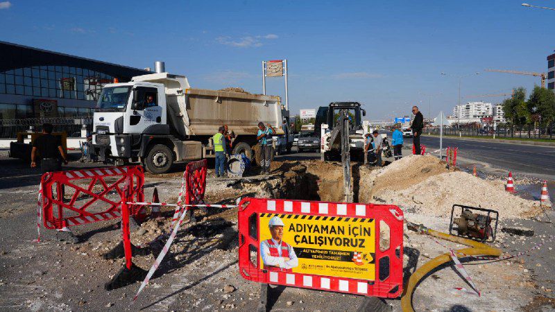 Altınşehir Mahallesi’ne yeni içme suyu hattı bağlantısı yapılıyor