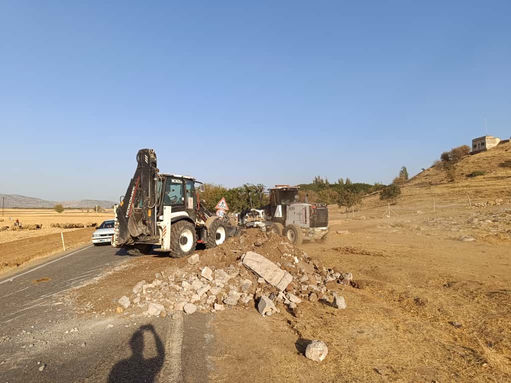 Başkan Miktat Çetin’den yol müjdesi: Çakırhüyük – Söğütlü yolu çift şerit oluyor