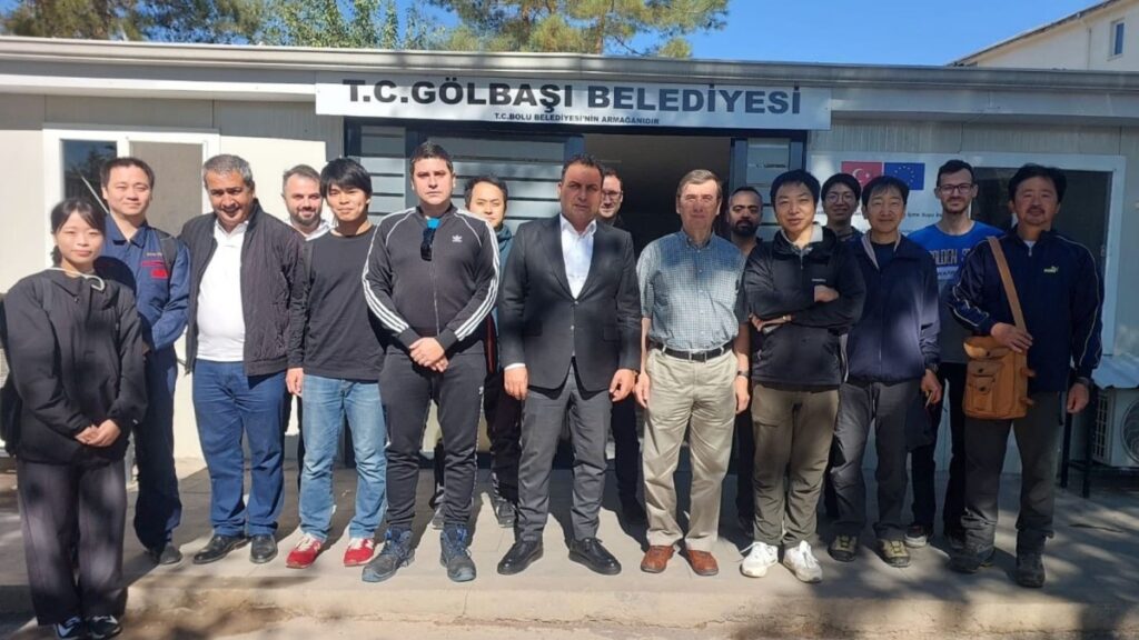 Başkan Yıldırım, deprem araştırma ekibini ağırladı