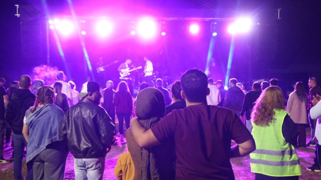 Geleneksel 7 Renk Festivalleri’nin ilk günü renkli görüntülere sahne oldu
